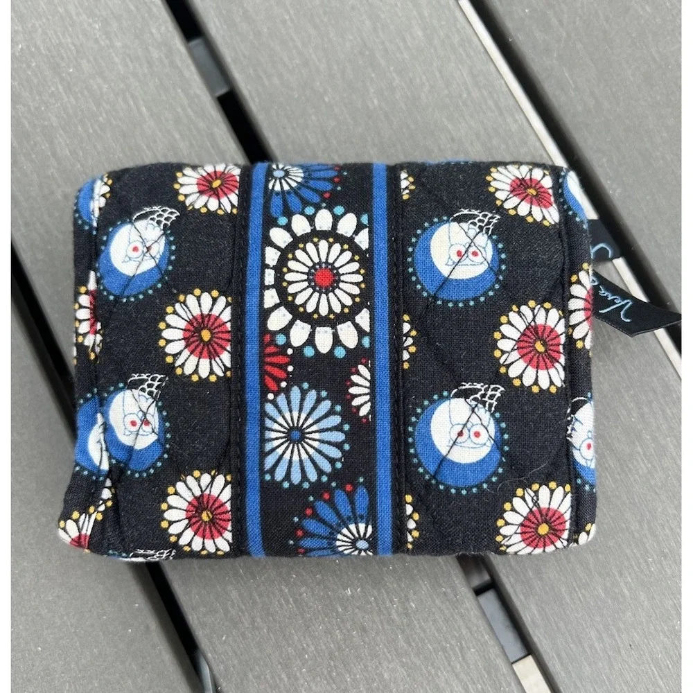 Vera Bradley Trifold Pocket Wallet Compact Coin Purse Night‎ Owl Red White Blue - Picture 2 of 10